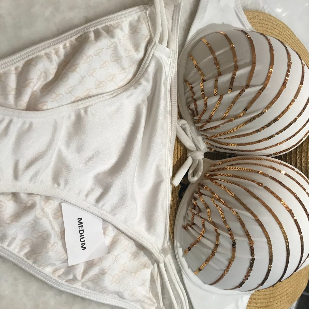 Victoria’s Secret bikini bombshells 32DD (SOLD )OR 34DD - Picture 14 of 15